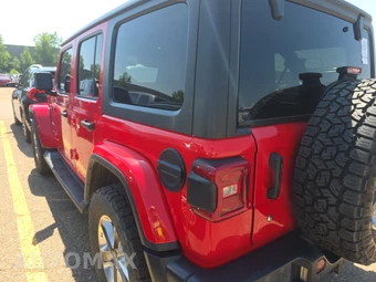 2020 Jeep Wrangler Unlimited Sahara - miniatura 6