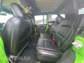 2020 Jeep Wrangler Unlimited Sahara - miniatura 13