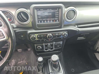 2020 Jeep Wrangler Unlimited Sahara - miniatura 10