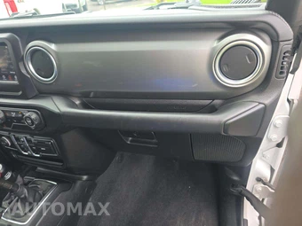 2020 Jeep Wrangler Unlimited Sahara - miniatura 19