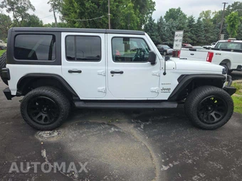2020 Jeep Wrangler Unlimited Sahara - miniatura 4