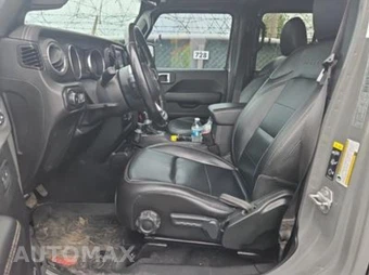 2020 Jeep Wrangler Unlimited Sahara - miniatura 3