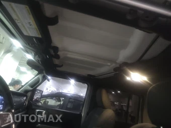 2020 Jeep Wrangler Unlimited Sahara - miniatura 19