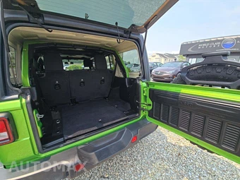 2020 Jeep Wrangler Unlimited Sahara - miniatura 14