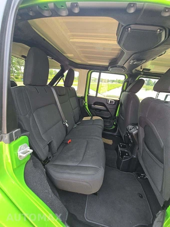 2020 Jeep Wrangler Unlimited Sahara - miniatura 16