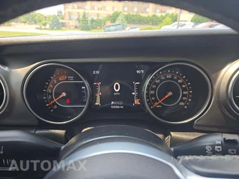 2020 Jeep Wrangler Unlimited Sahara - miniatura 9