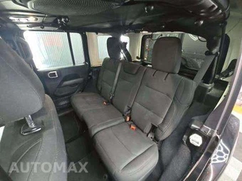 2020 Jeep Wrangler Unlimited Sahara - miniatura 14