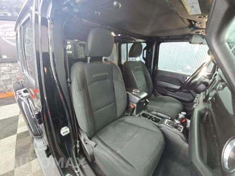 2020 Jeep Wrangler Unlimited Sahara - miniatura 19