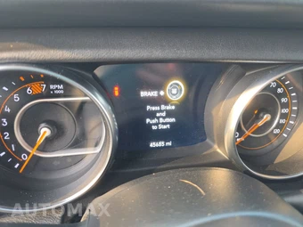 2020 Jeep Wrangler Unlimited Sahara - miniatura 12