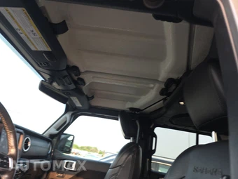 2020 Jeep Wrangler Unlimited Sahara - miniatura 18