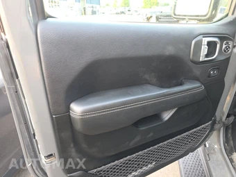 2020 Jeep Wrangler Unlimited Sahara - miniatura 9
