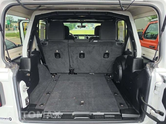2020 Jeep Wrangler Unlimited Sahara - miniatura 14