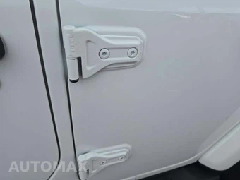 2020 Jeep Wrangler Unlimited Sahara - miniatura 26