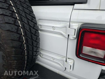 2020 Jeep Wrangler Unlimited Sahara - miniatura 28