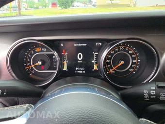 2020 Jeep Wrangler Unlimited Sahara - miniatura 9