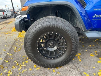 2020 Jeep Wrangler Unlimited Sahara - miniatura 17