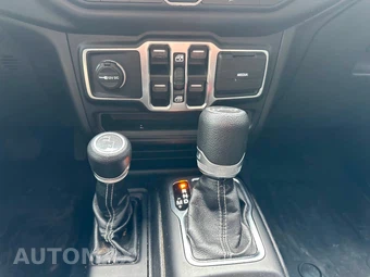 2020 Jeep Wrangler Unlimited Sahara - miniatura 28