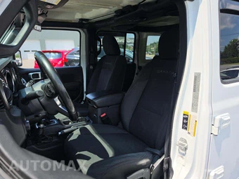 2020 Jeep Wrangler Unlimited Sahara - miniatura 3
