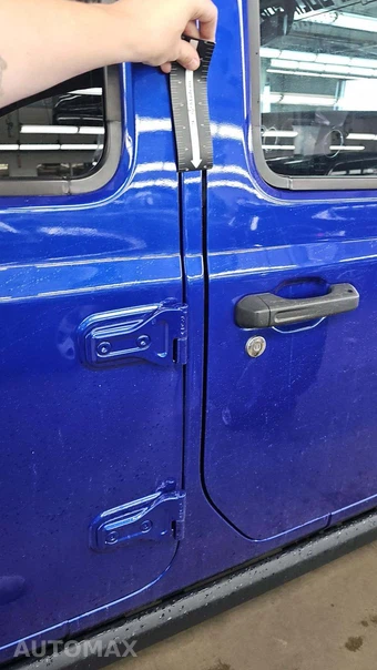 2020 Jeep Wrangler Unlimited Sahara - miniatura 26