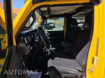 2020 Jeep Wrangler Unlimited Sahara - miniatura 3