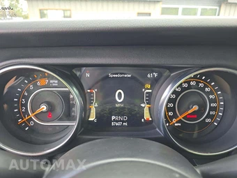 2020 Jeep Wrangler Unlimited Sahara - miniatura 6