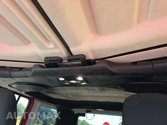 2020 Jeep Wrangler Unlimited Sahara - miniatura 11
