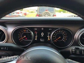 2020 Jeep Wrangler Unlimited Sahara - miniatura 9