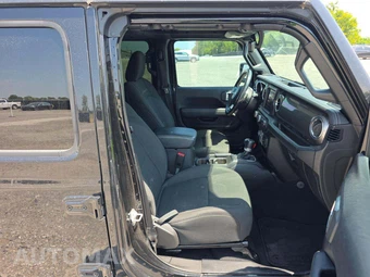 2020 Jeep Wrangler Unlimited Sahara - miniatura 15