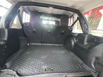 2020 Jeep Wrangler Unlimited Sahara - miniatura 14