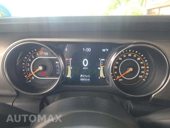 2020 Jeep Wrangler Unlimited Sahara - miniatura 9