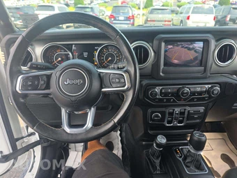 2020 Jeep Wrangler Unlimited Sahara - miniatura 10