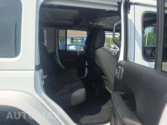 2020 Jeep Wrangler Unlimited Sahara - miniatura 16