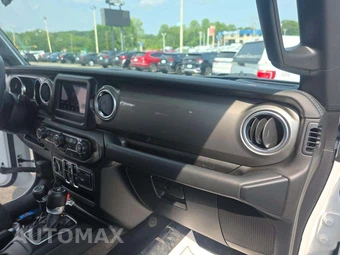 2020 Jeep Wrangler Unlimited Sahara - miniatura 19