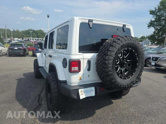 2020 Jeep Wrangler Unlimited Sahara - miniatura 2