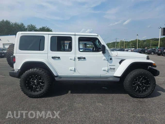 2020 Jeep Wrangler Unlimited Sahara - miniatura 4