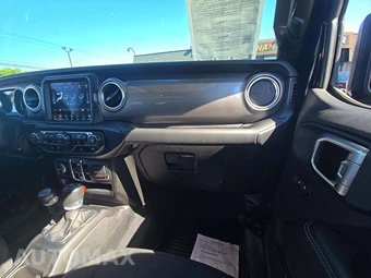 2020 Jeep Wrangler Unlimited Sahara - miniatura 19