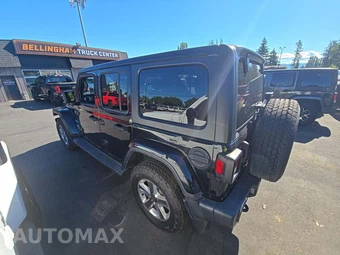 2020 Jeep Wrangler Unlimited Sahara - miniatura 2