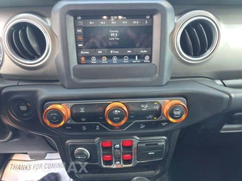 2020 Jeep Wrangler Unlimited Sahara - miniatura 28