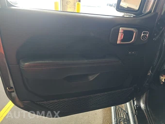 2020 Jeep Wrangler Unlimited Sahara - miniatura 9