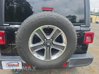 2020 Jeep Wrangler Unlimited Sahara - miniatura 7