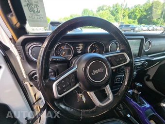 2020 Jeep Wrangler Unlimited Sahara - miniatura 10