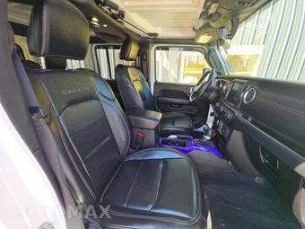 2020 Jeep Wrangler Unlimited Sahara - miniatura 8