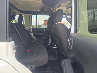 2020 Jeep Wrangler Unlimited Sahara - miniatura 13