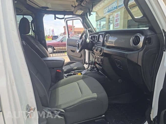 2020 Jeep Wrangler Unlimited Sahara - miniatura 15