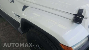 2020 Jeep Wrangler Unlimited Sahara Altitude Edition - miniatura 18