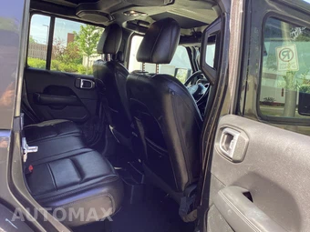 2020 Jeep Wrangler Unlimited Sahara Altitude Edition - miniatura 12