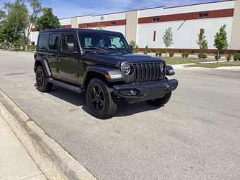 2020 Jeep Wrangler Unlimited Sahara Altitude Edition - miniatura 3