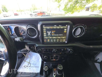 2020 Jeep Wrangler Unlimited Sahara Altitude Edition - miniatura 10