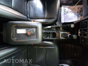2020 Jeep Wrangler Unlimited Sahara Altitude Edition - miniatura 8