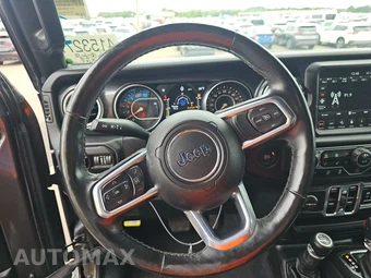 2020 Jeep Wrangler Unlimited Sahara Altitude Edition - miniatura 10
